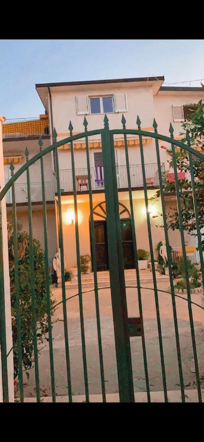 Villa Tripepi بوفا مارينا المظهر الخارجي الصورة